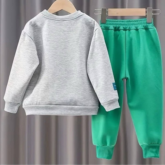 Boy's 2-Piece Beanie Bear Crew Neck Sweatshirt & Trendy Pants - Picture 2 of 14